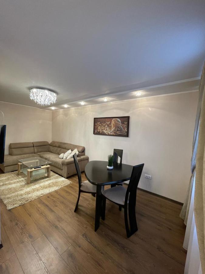 Dvieju Kambariu Butas Apartment Taurage Bagian luar foto